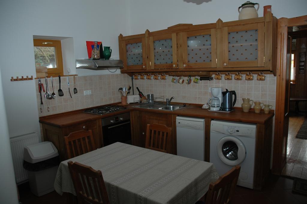 Tisza-Kert Vendeghaz -Tisza-Kert Vendeghaz II Ξενοδοχείο Tiszafüred Δωμάτιο φωτογραφία